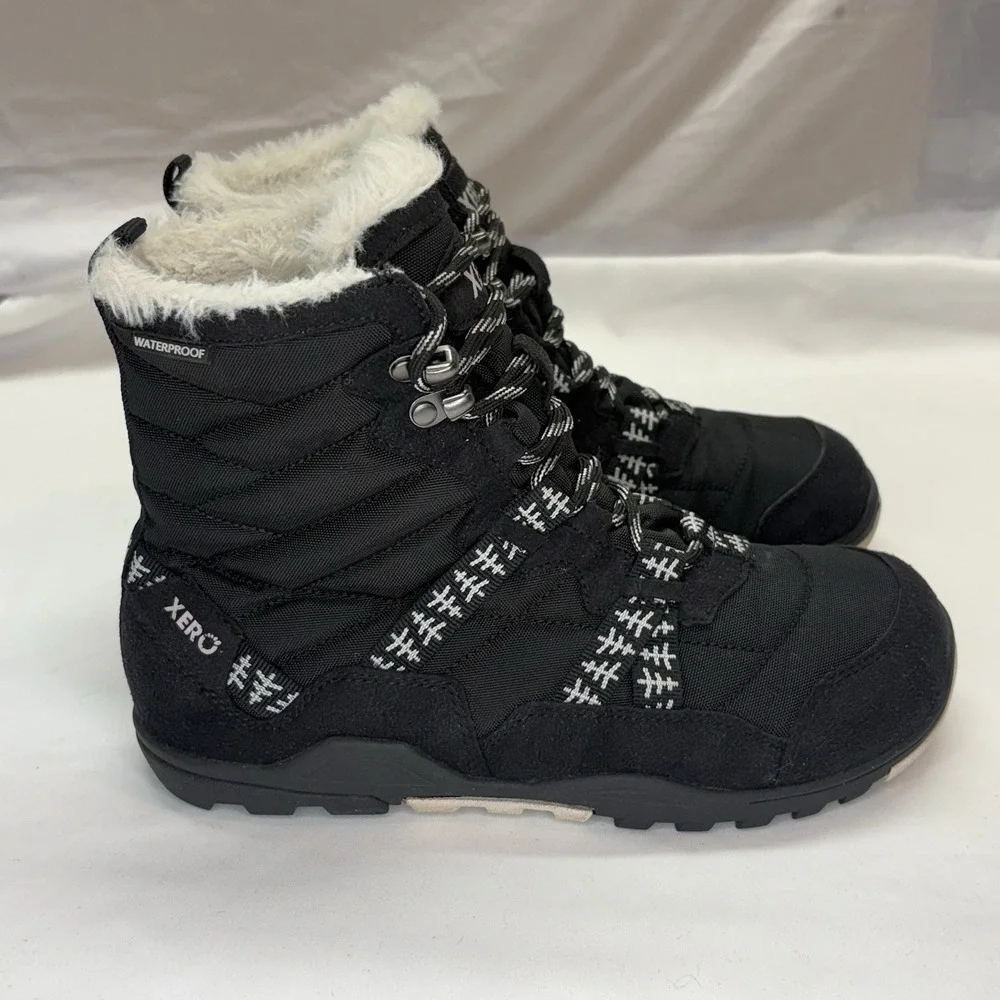Xero Shoes Womens US 7.5 Alpine Waterproof  Boots Insulated Barefoot Zero Drop